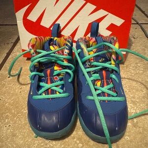 Boys nike shoe 7c